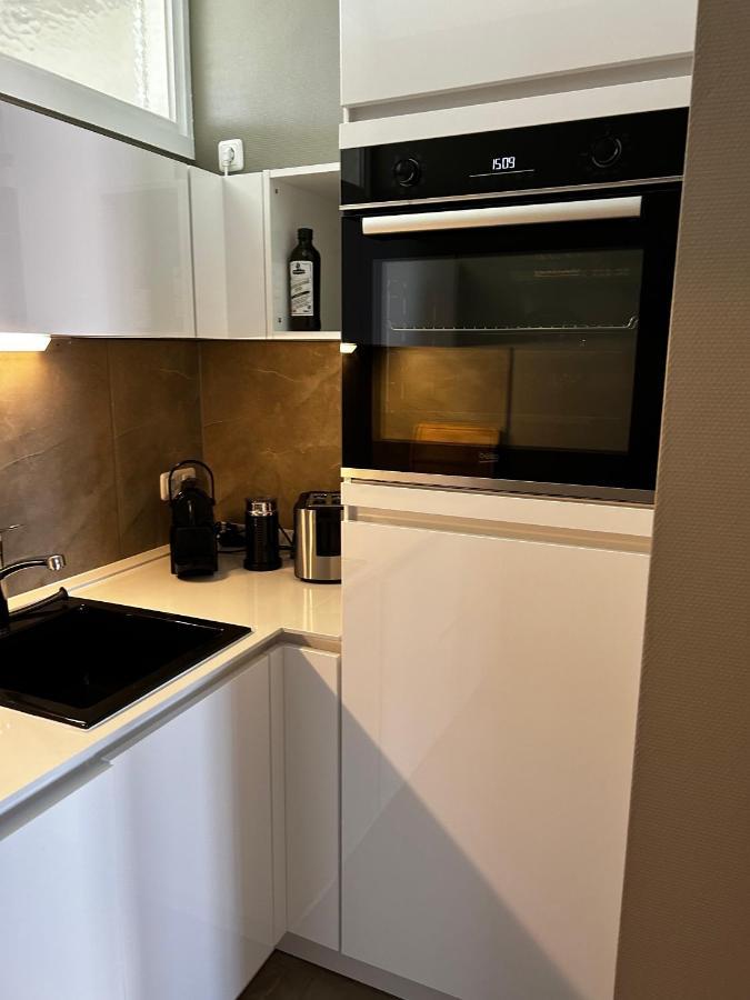 Ferienwohnung Traumhafter Altbaucharme In Zentraler Lage Kiel Exterior foto